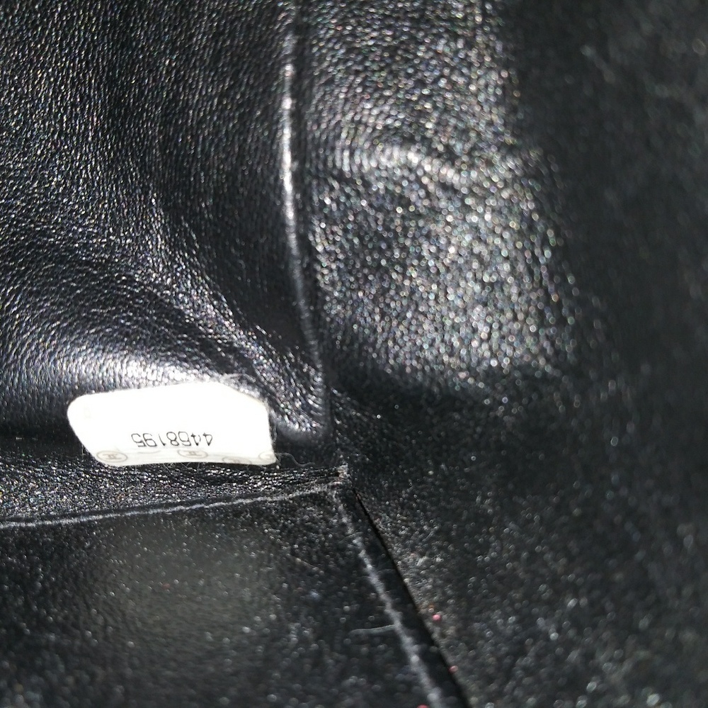 *SOLD LOCAL*Chanel GST Black Caviar Leather Gold - Picture 8 of 8